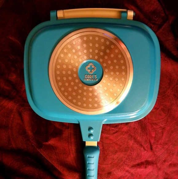 New Scuba Blue Cooks Companion flip pan - Picture 1 of 6